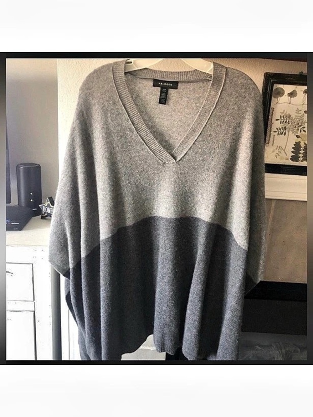 Beautiful and super soft Halogen by Nordstrom, 100% cashmere, gray block poncho.
